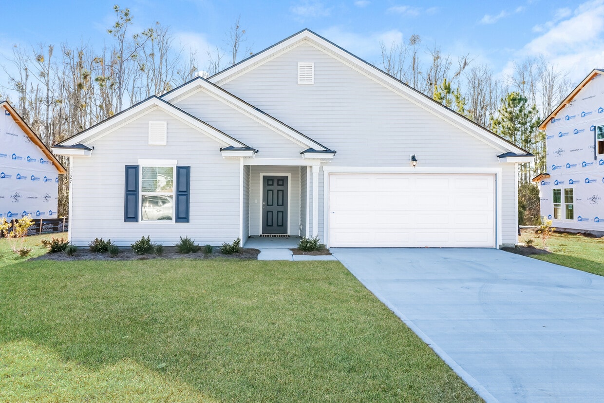 Primary Photo - 1127 Autumns Wood Cir E, Brunswick, GA