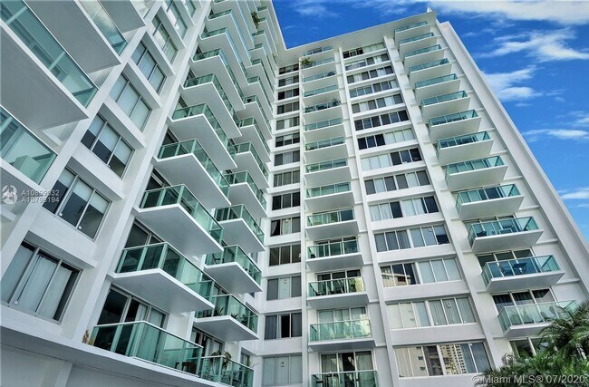 Foto del edificio - 1000 West Ave