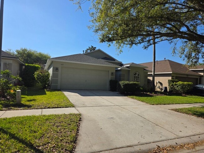 Building Photo - 730 Straw Lake Dr
