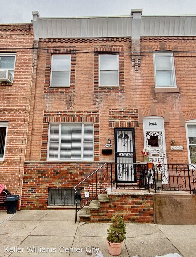 Building Photo - 3 br, 1.5 bath House - 2445 S Opal St