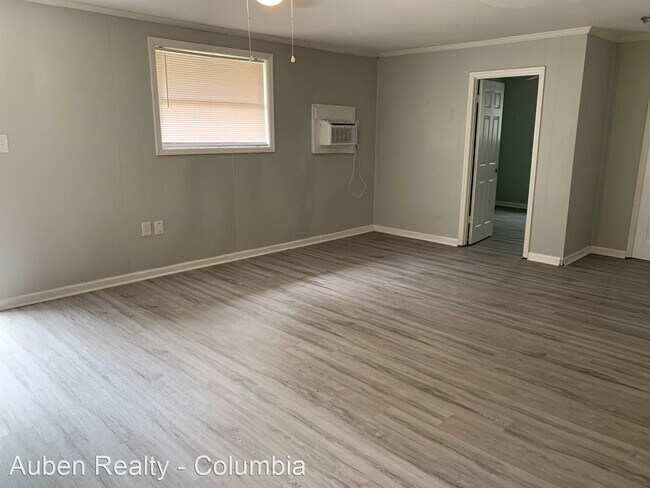 Foto del edificio - 2 br, 1 bath House - 1615 Lilac Lane - Unit B