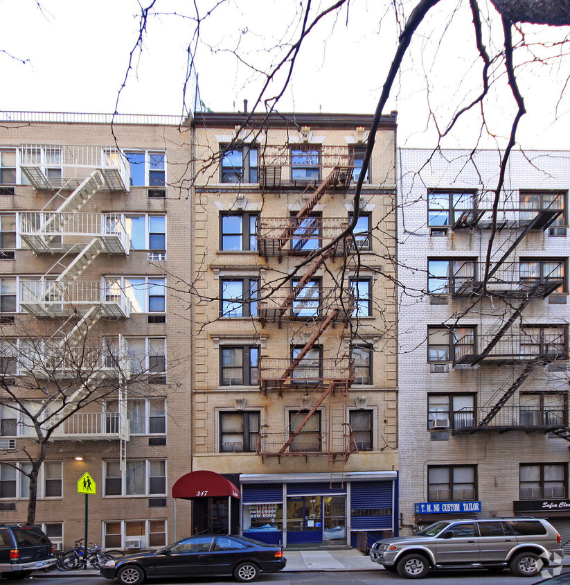 Foto principal - 317 East 75th Street