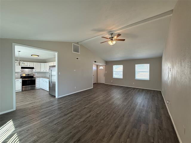 Foto del edificio - 501 Carl C Senter St