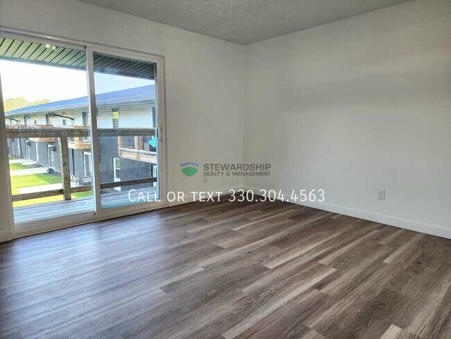 Foto del edificio - 5017 Massillon Rd