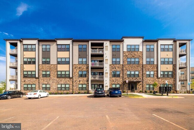 Foto del edificio - 46270 Mount Allen Ter