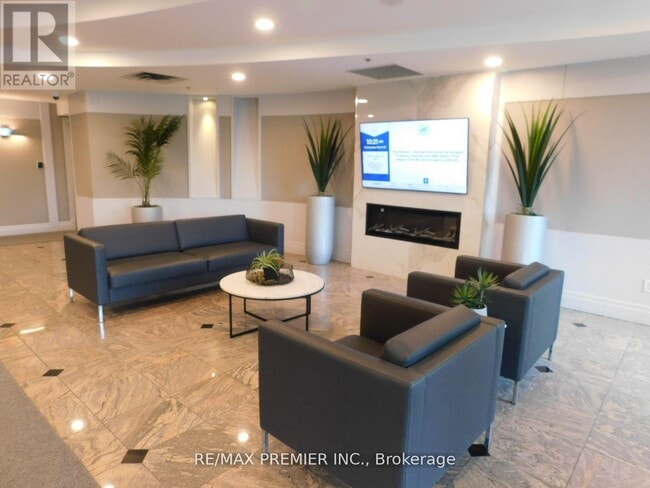 Photo du bâtiment - 39 Oneida Crescent