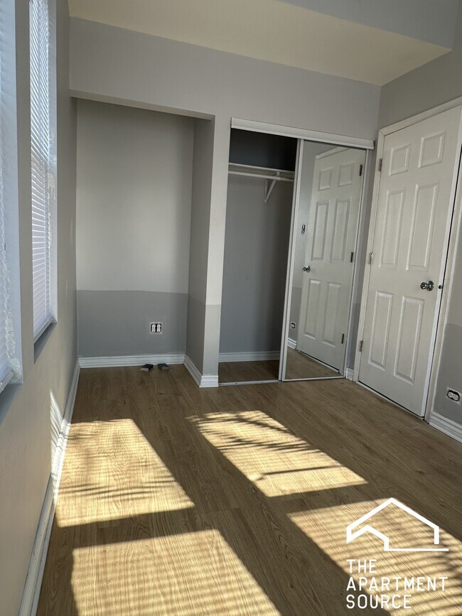 Foto del edificio - 4033 W Crystal St