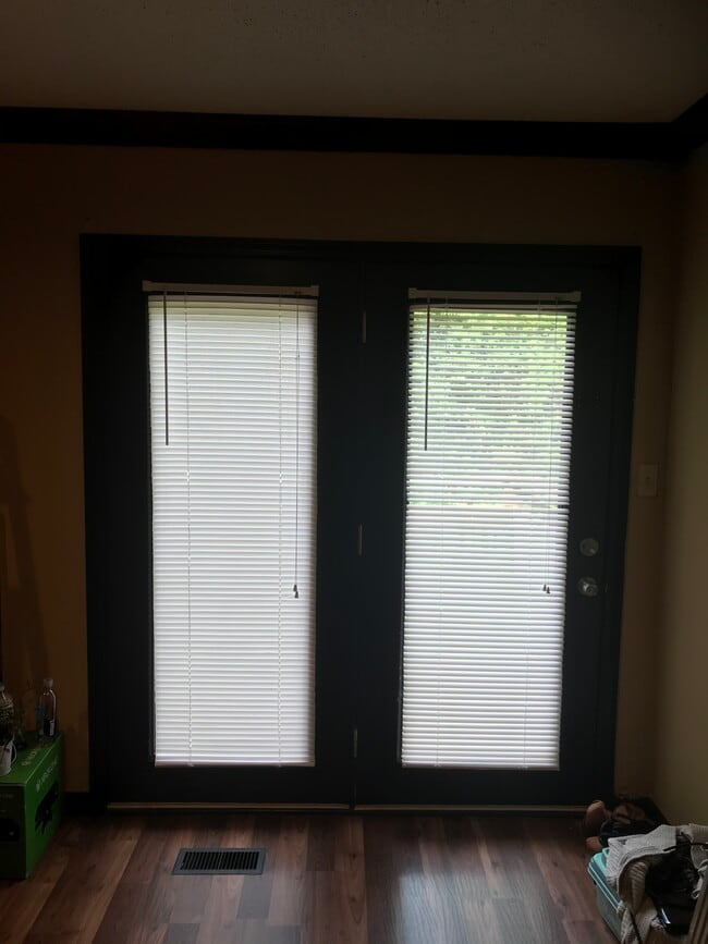 Foto del edificio - 706 Idlewood Ln