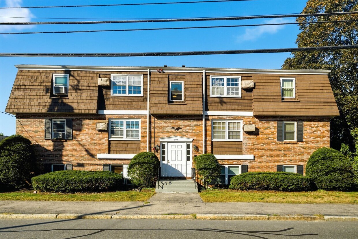 Foto principal - 504 River Rd