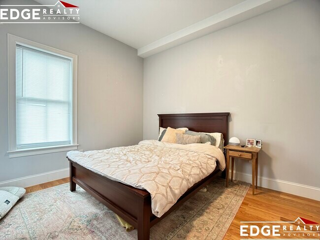 Foto del edificio - 52 Murdock St