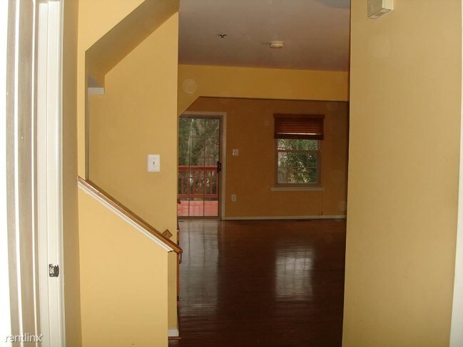 Building Photo - 3329 Sea Port Way