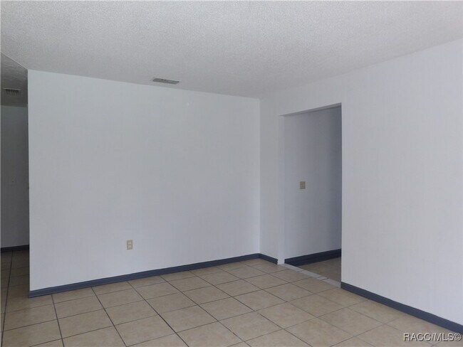 Foto del edificio - 3810 S Kindness Terrace