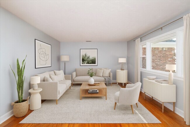 Foto del edificio - 4640 Miles Standish Rd