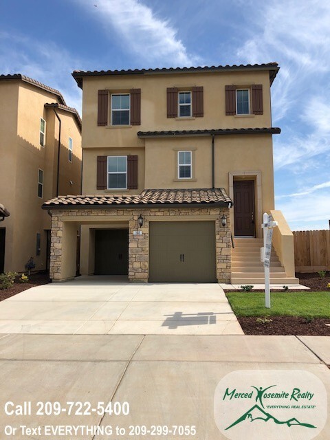 Bonadelle Neighboorhood 3 STORY HOME! VACANT! Apply now to schedule viewing. - Bonadelle Neighboorhood 3 STORY HOME! VACANT! Apply now to schedule viewing.
