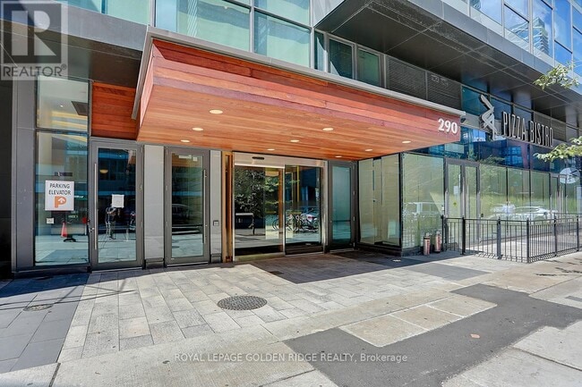 Building Photo - 290 Adelaide St W