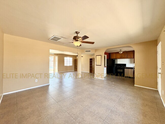 Foto del edificio - 5962 E 25th St