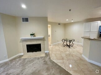 Building Photo - 653 Oak Run Trl