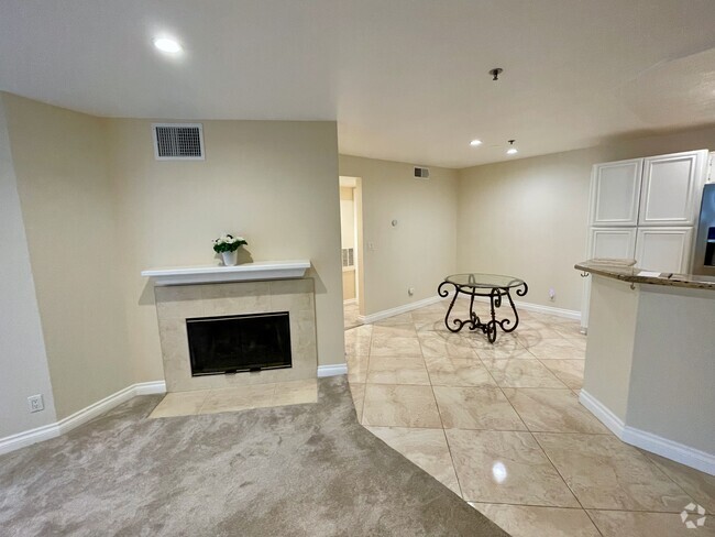 Building Photo - 653 Oak Run Trl