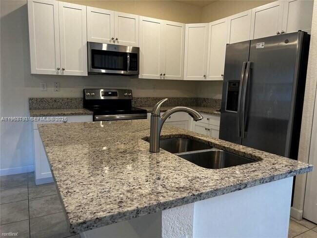 Foto del edificio - 3402 W 105th St