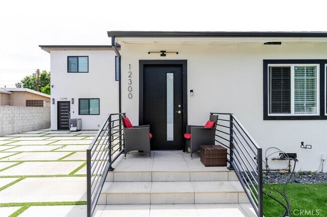 Foto del edificio - 12300 Stagg St