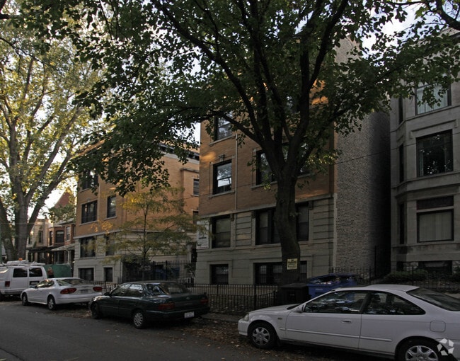 Lakeview 4 Bedroom Apartments for Rent Chicago, IL 145 Rentals