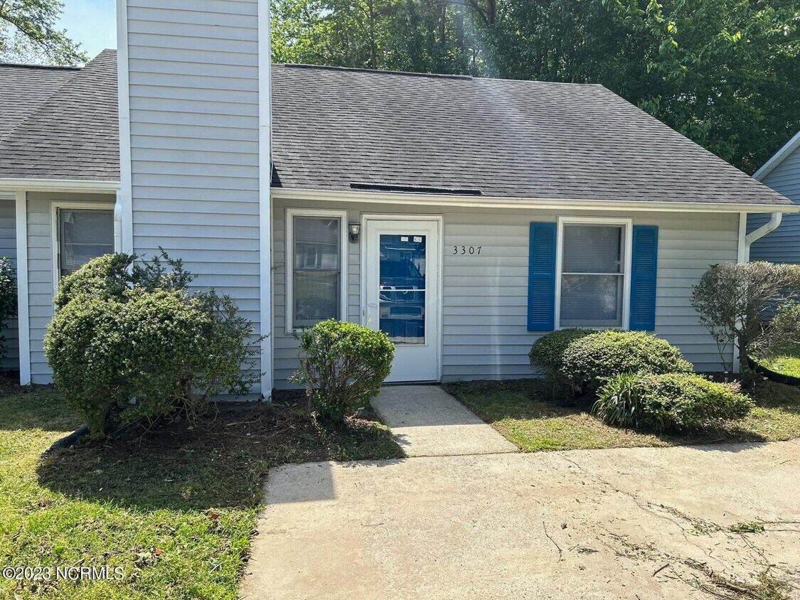 3307 Dortches Ct, Greenville, NC 27834 Townhome Rentals in Greenville