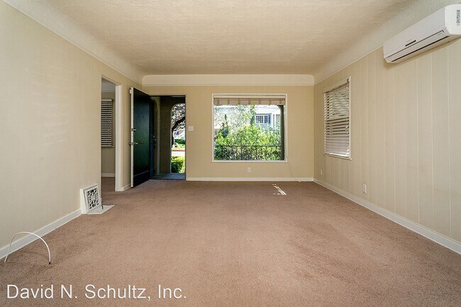 Foto del edificio - 2 br, 1 bath House - 205 S. Chevy Chase Drive