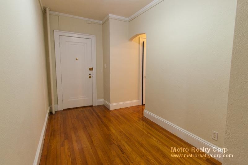 Primary Photo - 85 Strathmore Rd