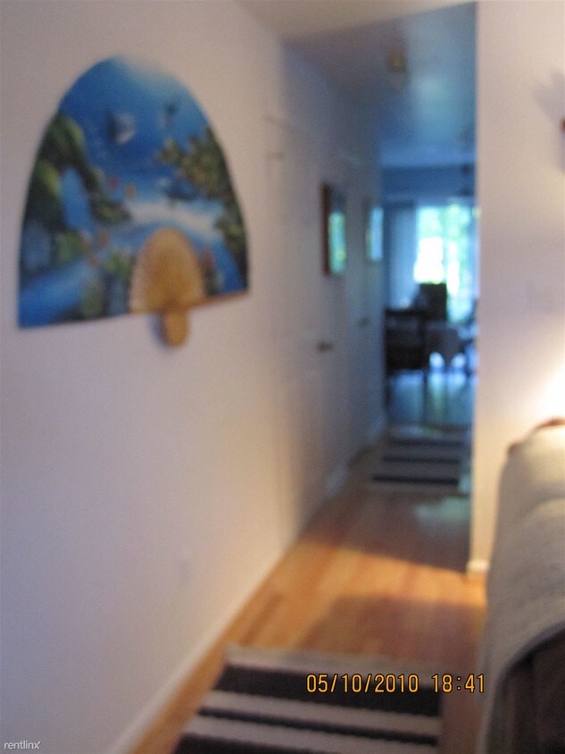 Building Photo - 1087 Holmespun Dr