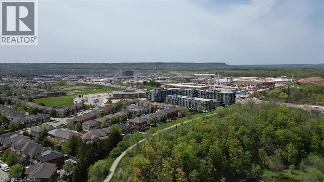 Building Photo - 5240 Dundas St