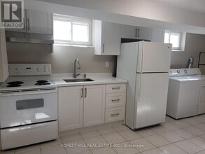 Building Photo - 273 Silver Springs Blvd