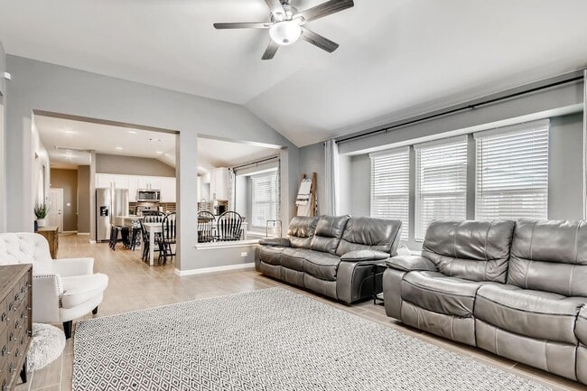 Building Photo - 148 Fire Wheel Pass