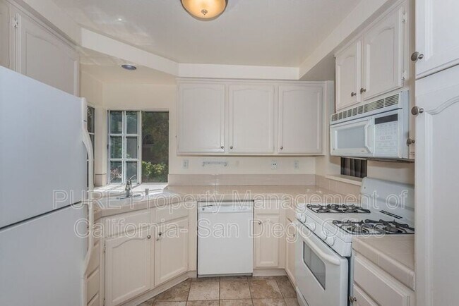 Building Photo - 3854 Creststone Pl