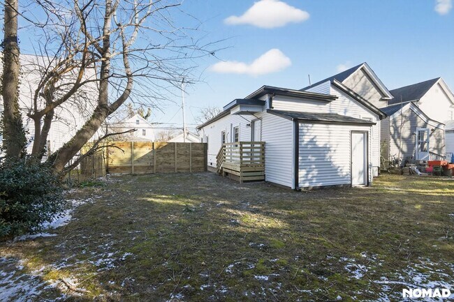 Building Photo - 249 Lee St