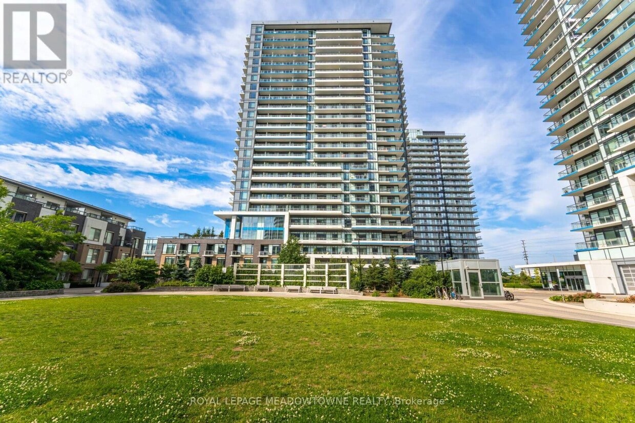Primary Photo - 2560 Eglinton Ave W