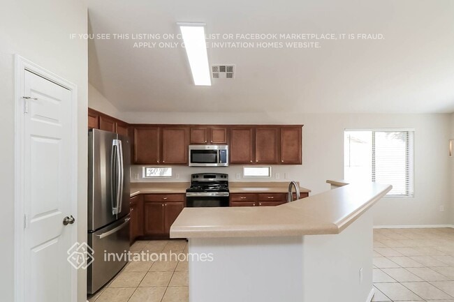 Building Photo - 2201 S 112th Ave