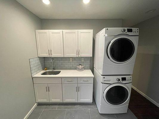 Foto del edificio - 3 bedroom in BRONX NY 10457