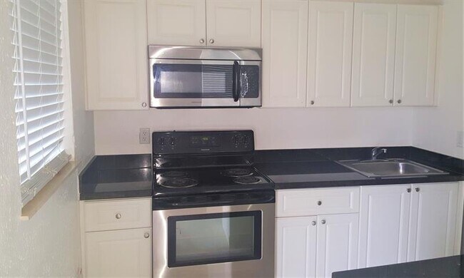 Foto del edificio - 701 SW 14th Ave