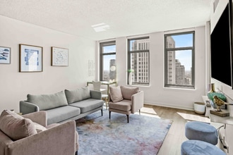 Building Photo - 549 W Kinzie St