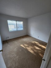 Building Photo - 1006 2nd St