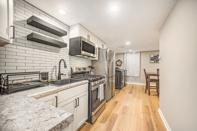 Foto del edificio - 417 6th St NW