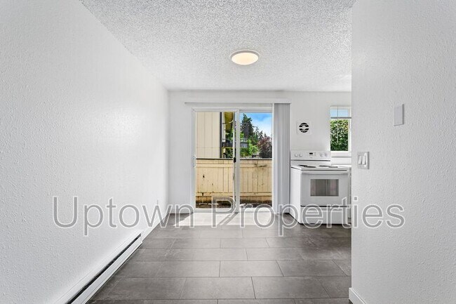Foto del edificio - 13000 NW Cornell Rd