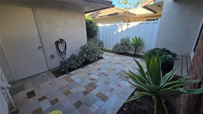 Building Photo - 5056 Balsawood