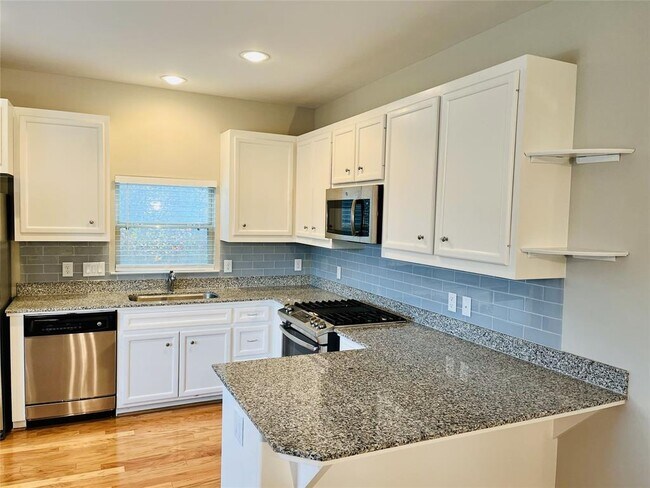 Foto del edificio - 1011 E 37th St