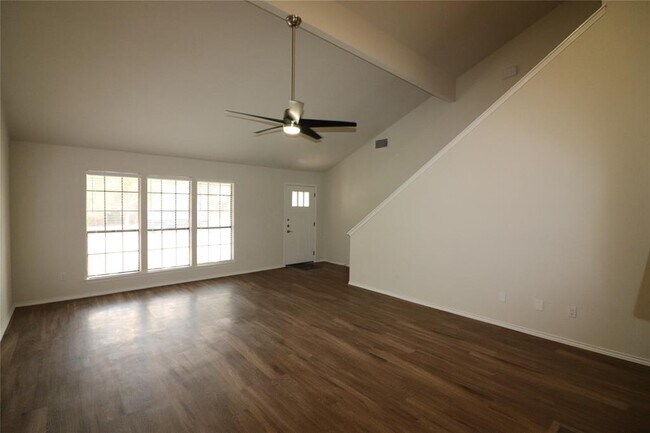 Foto del edificio - 6606 Shiner St