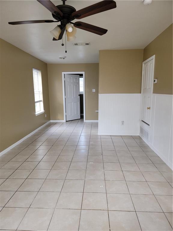Building Photo - 336 FM 1174