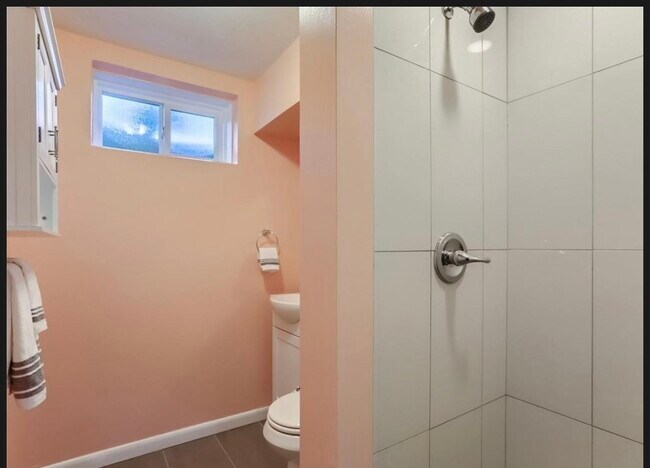 Foto del edificio - 67 E 107th Ave