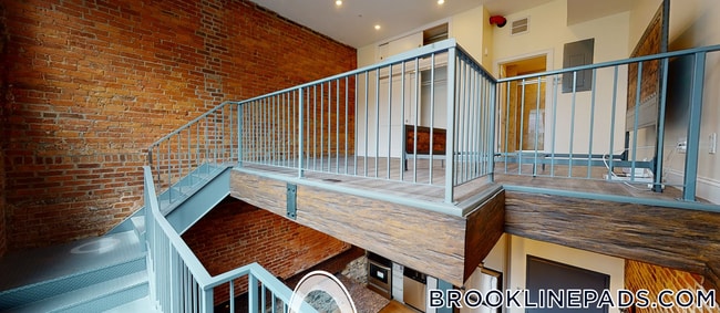 Foto del edificio - 1028a Commonwealth Ave