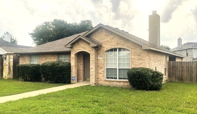Building Photo - Beautifully Designed Home – Available for ...