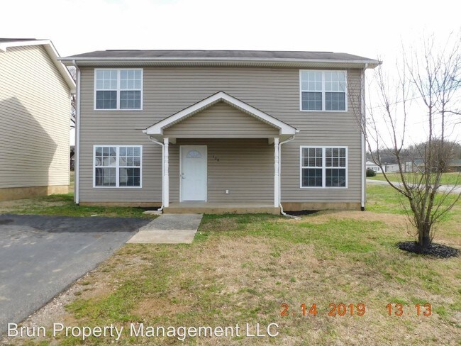 Building Photo - 3 br, 2 bath Apartment - 108 Howard St.